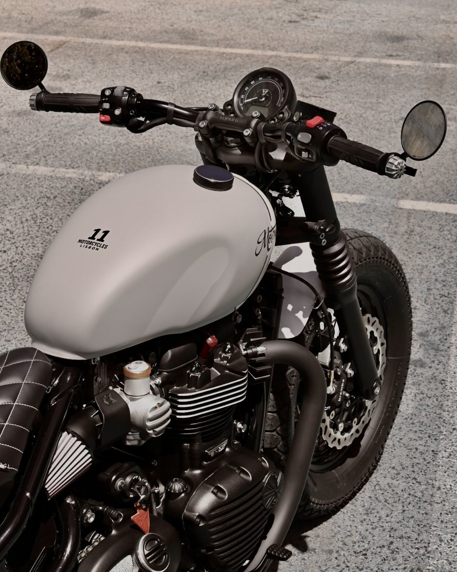 Triumph Bonneville Bobber custom Motone 11 Motorcycles