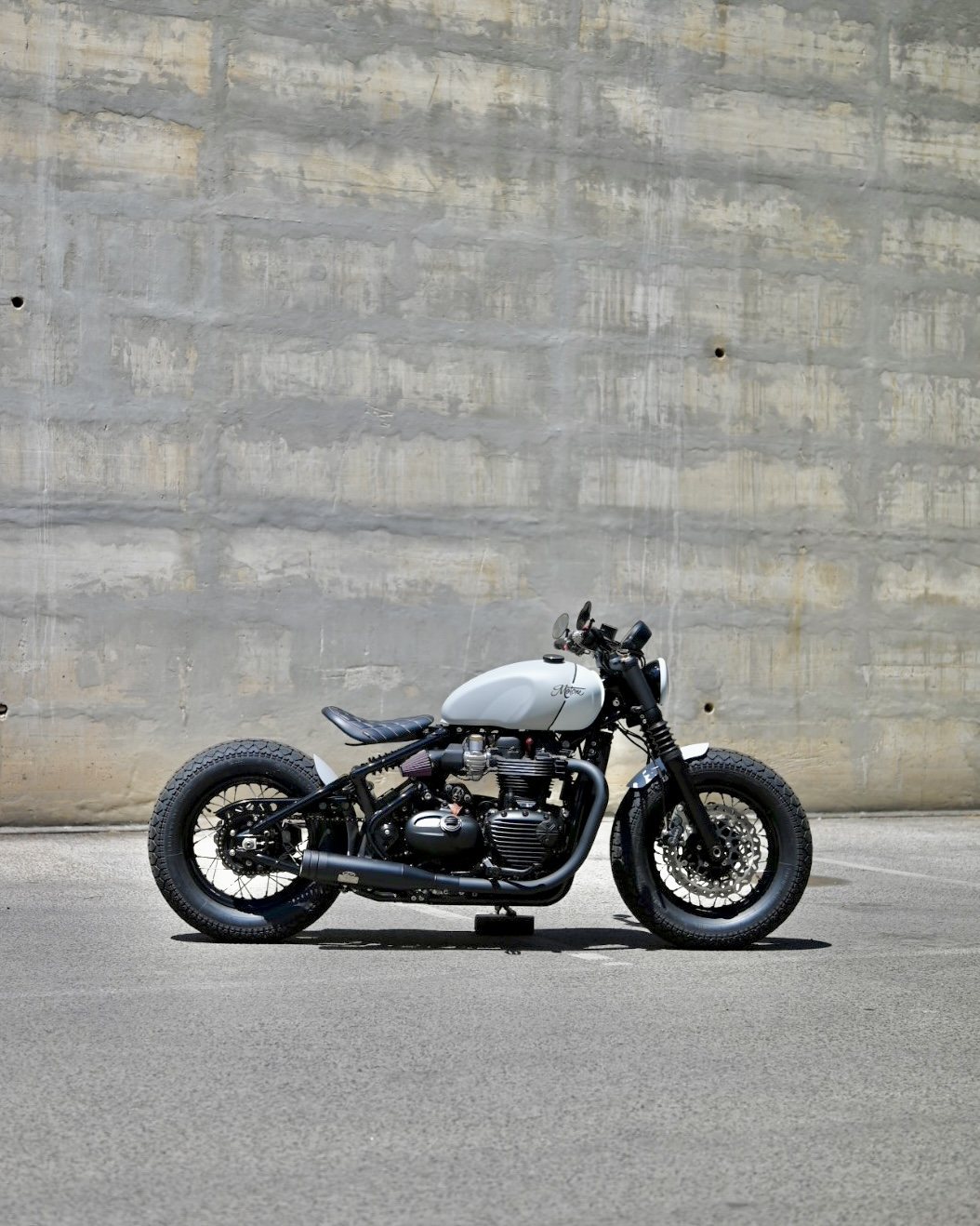 Triumph Bonneville Bobber custom Motone 11 Motorcycles