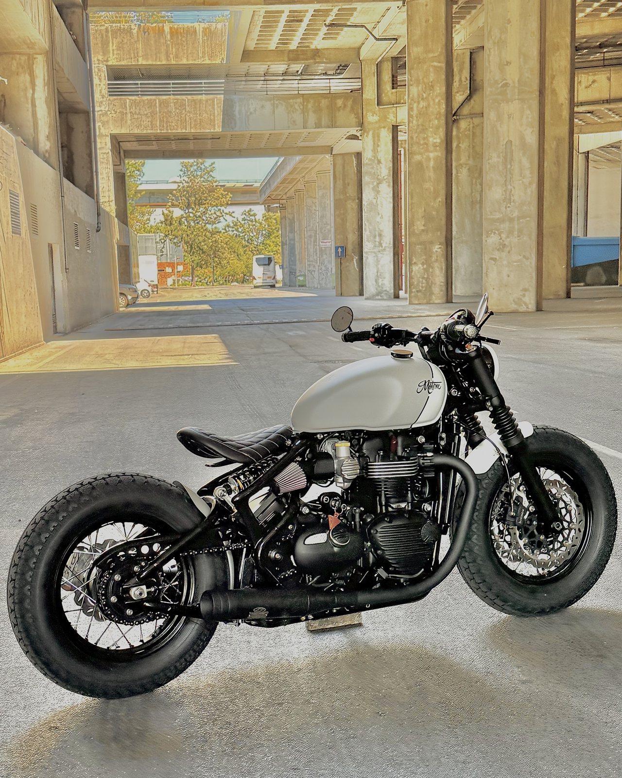 Triumph Bonneville Bobber custom Motone 11 Motorcycles