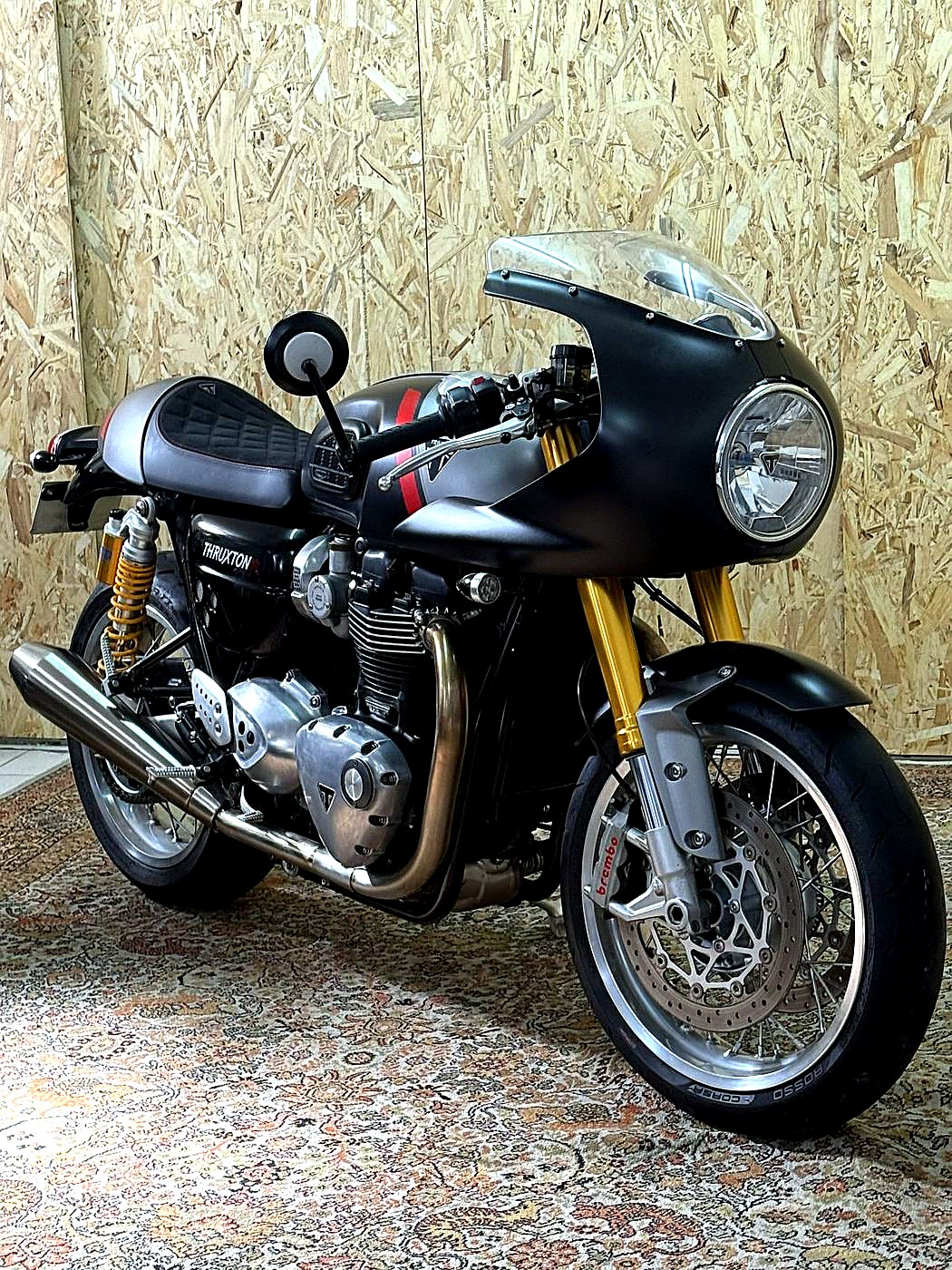 Triumph Thruxton R